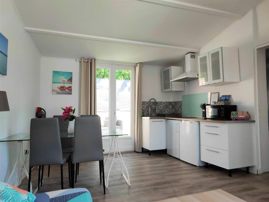 Maison T2 Proche Jardin Et Parking Securise Hébergement de vacances